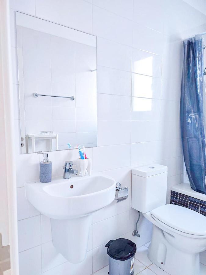 3 Bedroom Seaview Direct In With Pool *
