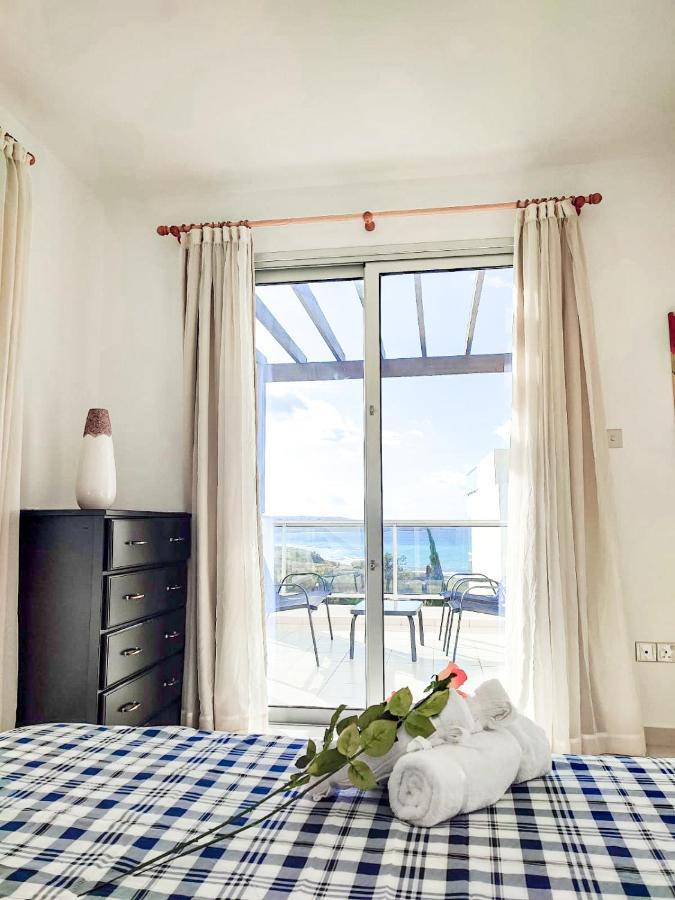 3 Bedroom Seaview Direct In With Pool Villa