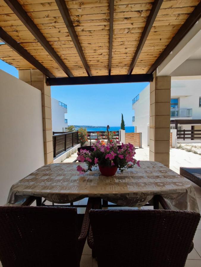 3 Bedroom Seaview Direct In With Pool