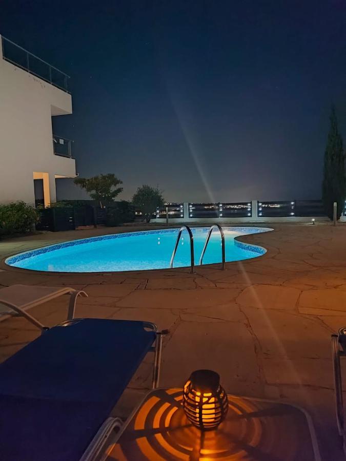 Villa 3 Bedroom Seaview Direct In With Pool *